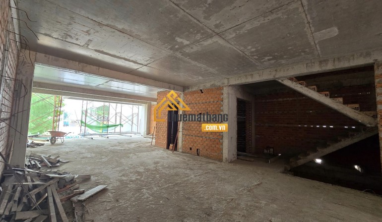 product/2025_04/cho-thue-mat-bang-tan-quy-tan-phu---dien-tic-1000m2_-4-.jpg
