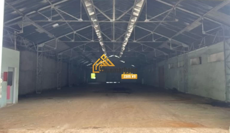 product/khoxuong/tp-ho-chi-minh/quan-go-vap/cho-thue-kho-xuong-700m2-duong-phan-van-tri-quan-go-vap-3.webp
