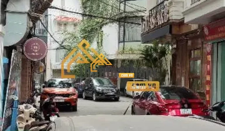 product/matbang/ha_noi/1_quan_ba_dinh/dong-images-25-1-2024/nha-rieng-4tang-o-to-tranh-nhau-gan-pho-duong-thong-tien-kd-lam-vp-3.webp