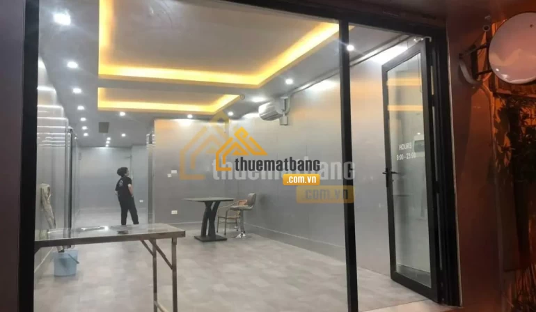product/matbang/ha_noi/1_quan_ba_dinh/phat-images-30-01-2024/cho-thue-cua-hang-tang-1-rieng-biet-tai-pho-la-thanh-quan-ba-dinh-hn-1.webp