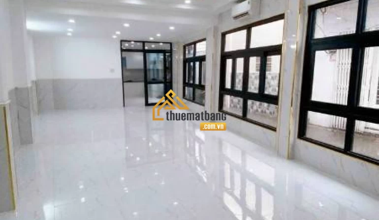 product/matbang/tp-ho-chi-minh/quan5/dong-images-11-1-2024/cho-thue-nha-mat-tien-duong-lon-quan-5-3.webp