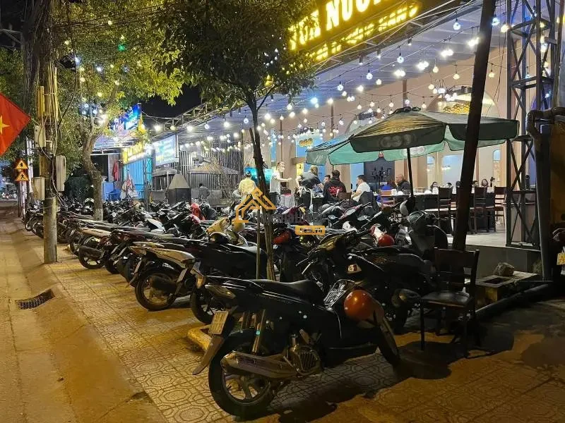product/matbang/ha_noi/12_quan_thanh_xuan/dong-images-21-2-2024/cho-thue-va-sang-nhuong-mbkd-pho-vu-tong-phan-nga-tu-so-1.webp