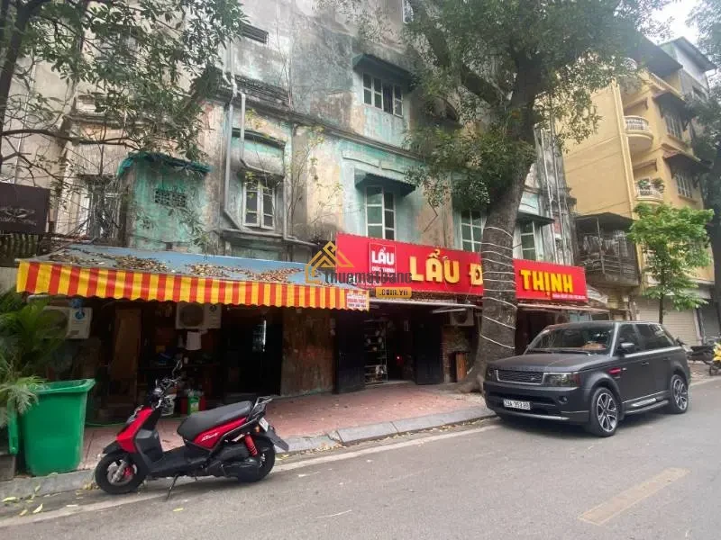 product/matbang/ha_noi/1_quan_ba_dinh/dong-images-25-1-2024/cho-thue-cua-hang-tang-1-70m2-mat-tien-15m-mat-pho-pho-duc-chinh-1.webp