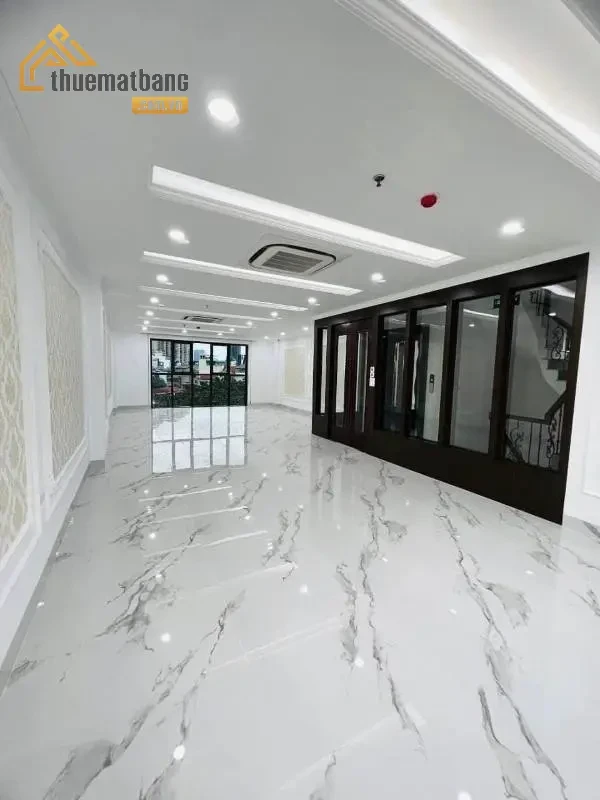 product/matbang/ha_noi/3_quan_cau_giay/dong-images-26-1-2024/cho-thue-mat-bang-kinh-doanh-tai-43-hoang-ngan-trung-hoa-cau-giay-1.webp