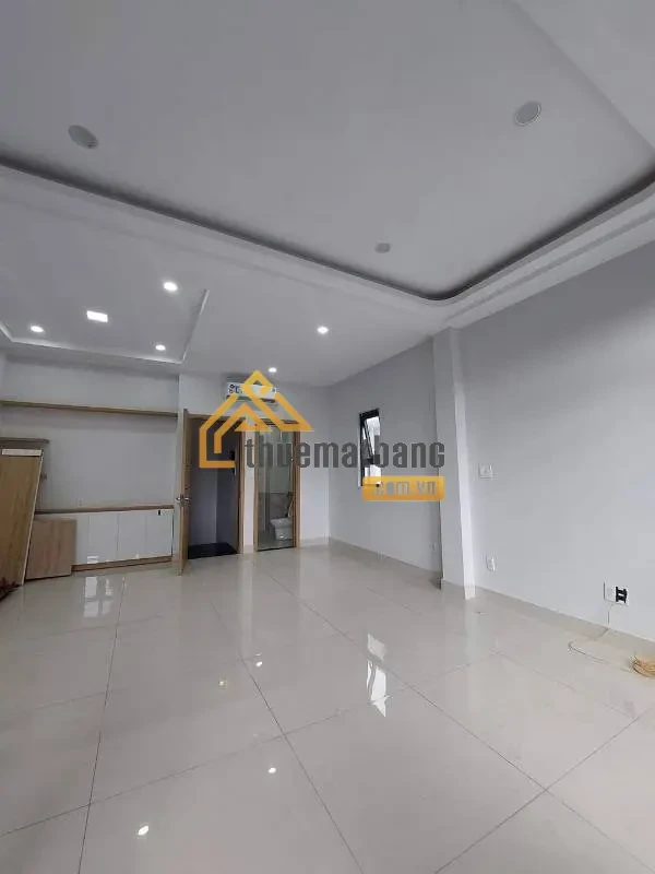 product/matbang/tp-ho-chi-minh/quan-phu-nhuan/dong-images-22-1-2024/cho-thue-nha-142-hoa-lan-quan-phu-nhuan-1.webp