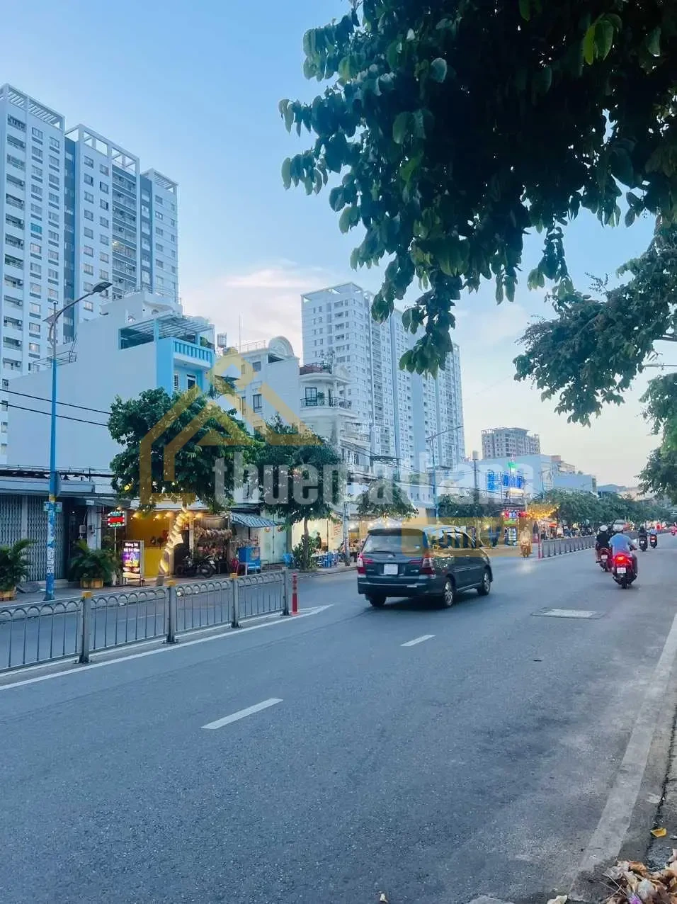 product/matbang/tp-ho-chi-minh/quan_tan_phu/phat-images-29-01-2024/cho-thue-mb-kd-duong-hoa-binh-quan-tan-phu-dt-20-40m-gia-chi-120tr-1.webp