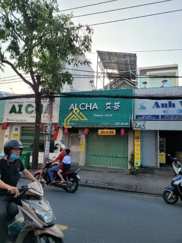 product/matbang/tp-ho-chi-minh/quan_thu_duc/dong-images-20-2-2024/cho-thue-nguyen-can-mat-tien-duong-linh-dong-tien-kinh-doanh-vp-cty-1.webp